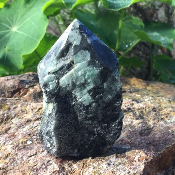 Emerald - part polished