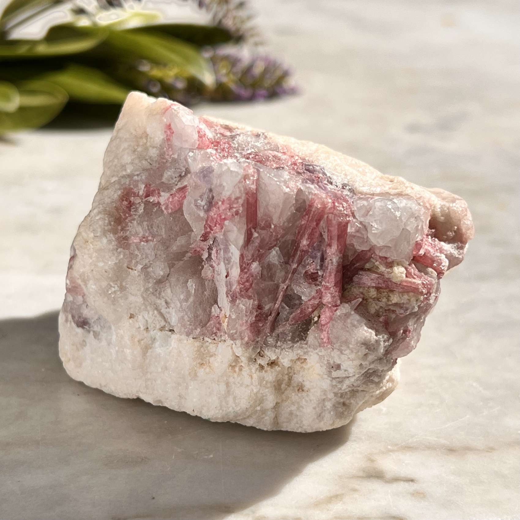 Pink tourmaline in quartz - Image 2