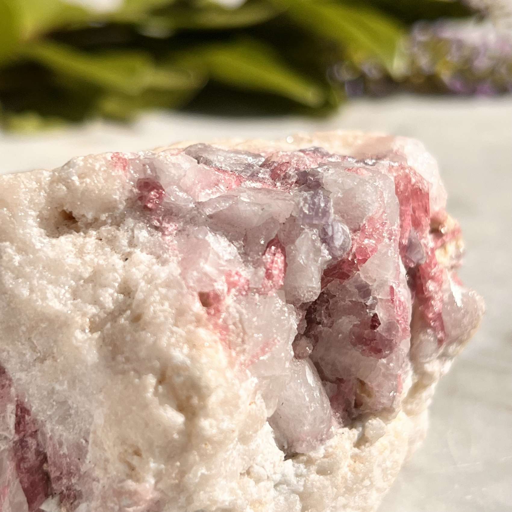 Pink tourmaline in quartz - Image 7