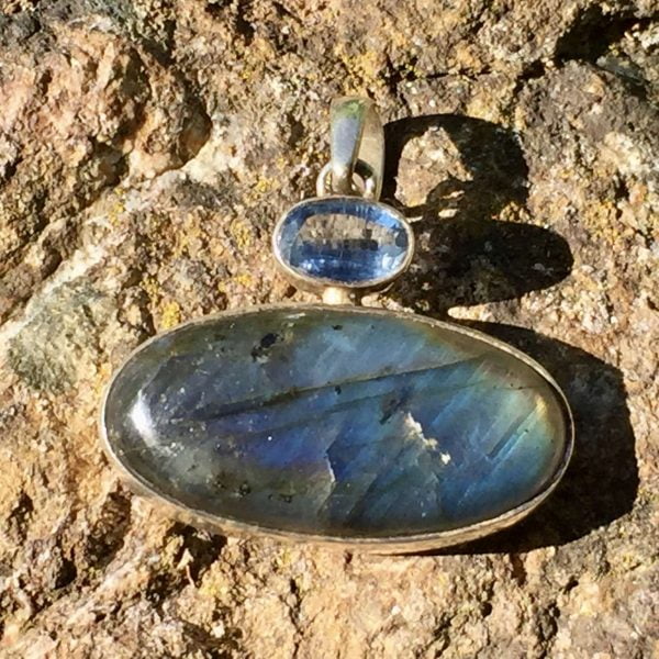 Labradorite and blue topaz pendant