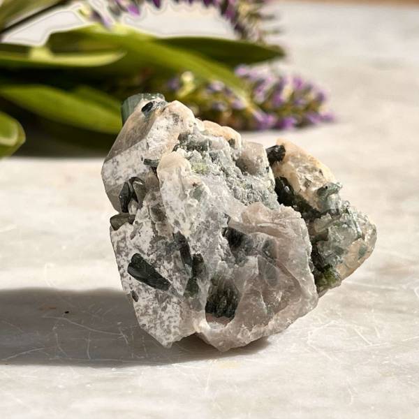 Green tourmaline in quartz - Image 6