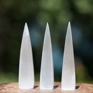 four sided pointed selenite tower