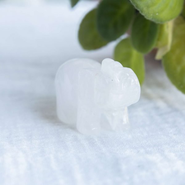 Snow quartz elephant - Image 2