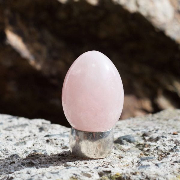 Rose quartz yoni egg - Image 2