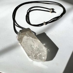 clear quartz pendant crackled quartz necklace polished natural mineral crystal healing NZ energy cleansing crystals chakra crystals NZ meditation stones spiritual gifts NZ Aotearoa