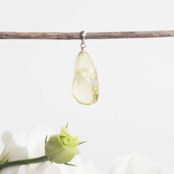 Lemon quartz pendant