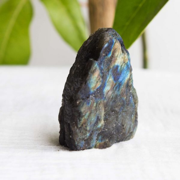 Labradorite - Image 4
