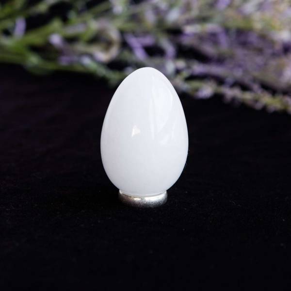 Snow quartz egg - Image 2