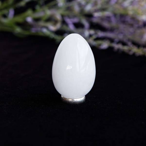 Snow quartz egg - Image 3