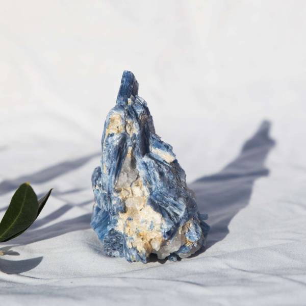 Blue kyanite - Image 4
