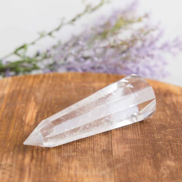 Quartz ‘vogel cut’ point - Image 3