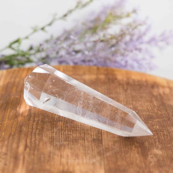 Quartz ‘vogel cut’ point - Image 4