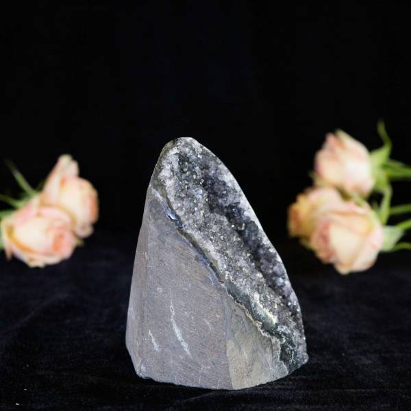 Black amethyst cluster - Image 3