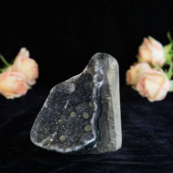 Black amethyst cluster - Image 3