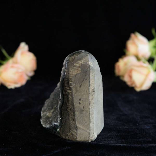 Black amethyst cluster - Image 4