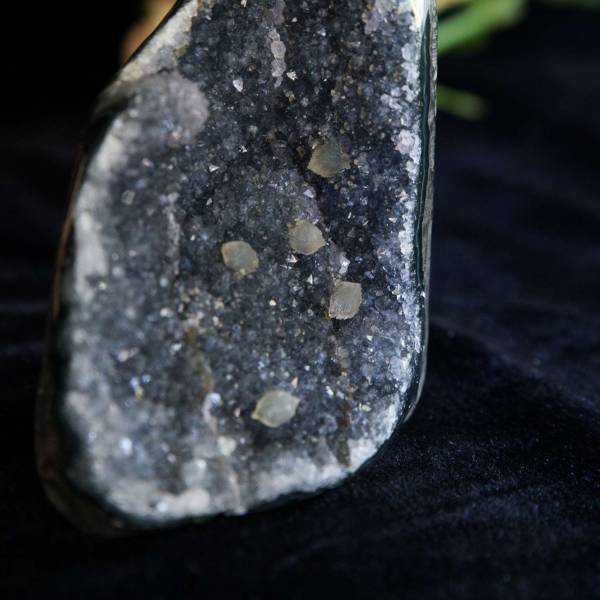 Black amethyst cluster - Image 2