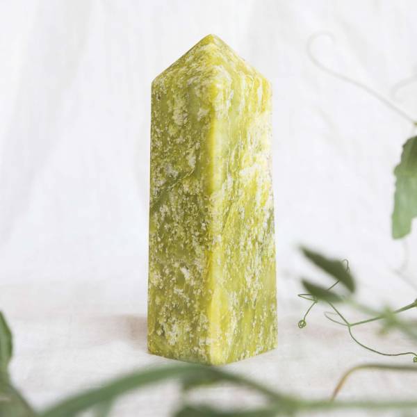 Serpentine obelisk - Image 2