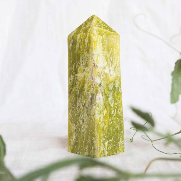 Serpentine obelisk - Image 4