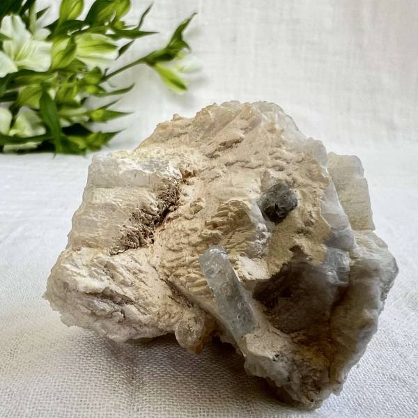 Aquamarine in albite - Image 5