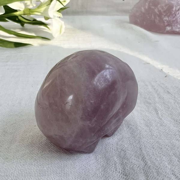 Rose quartz skull - Image 3