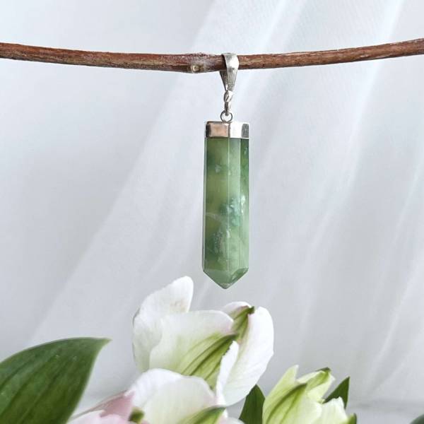 Grossular garnet pendant - Image 2