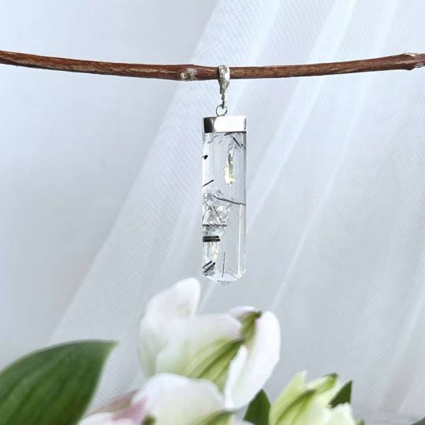 Tourmalated quartz pendant - Image 3