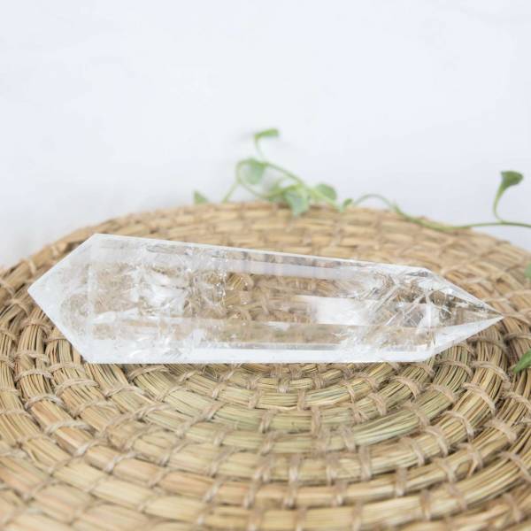 Quartz ‘vogel cut’ point - Image 2