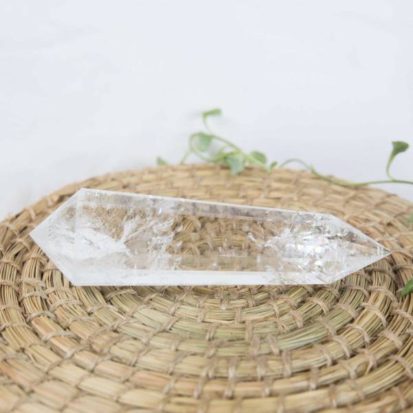 Quartz ‘vogel cut’ point