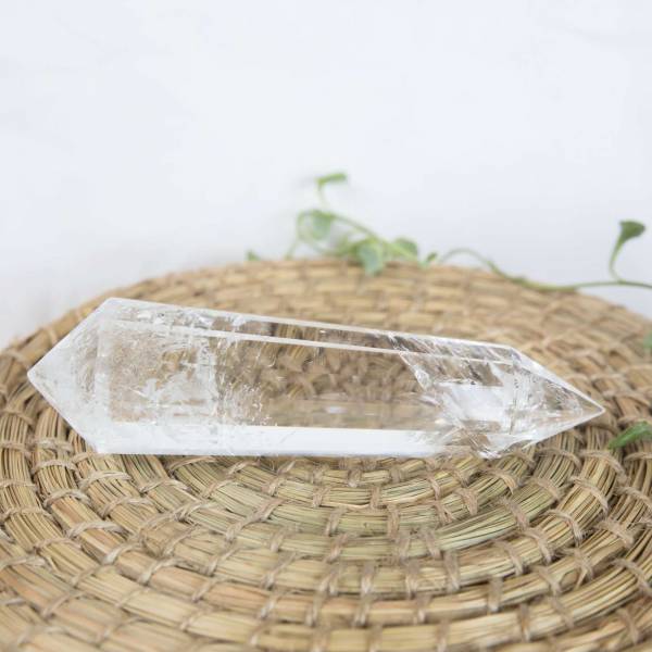 Quartz ‘vogel cut’ point - Image 5
