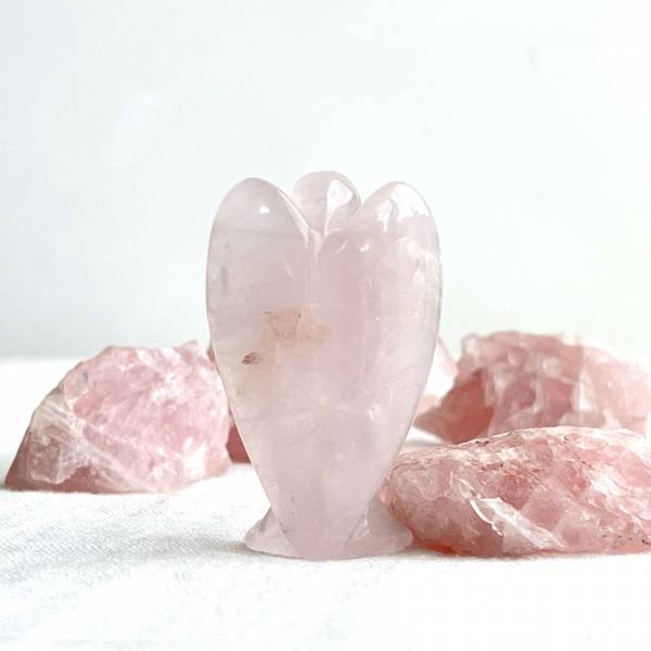 Rose quartz angel - Image 3