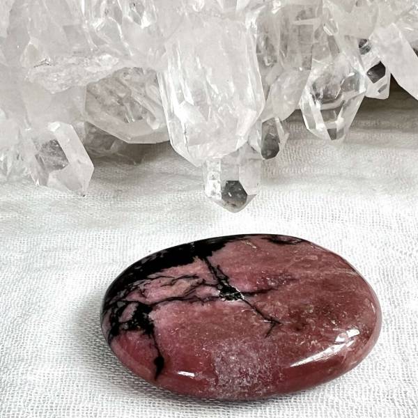 Rhodonite palmstone
