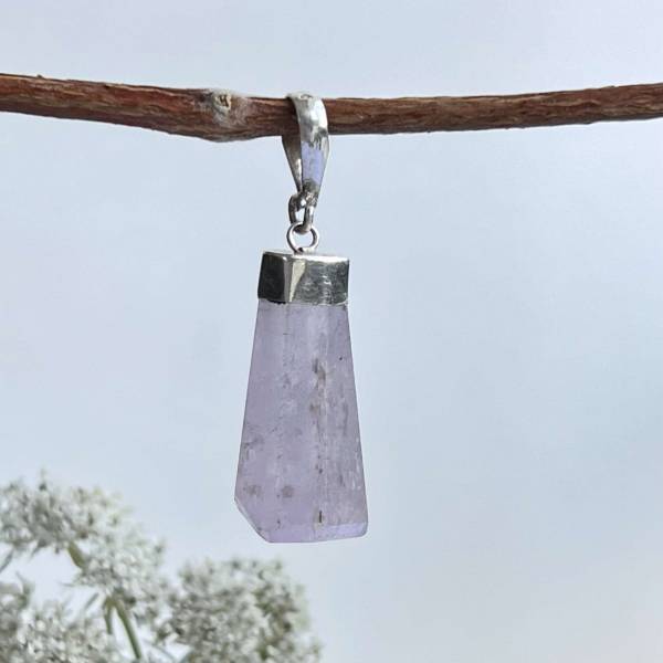 Kunzite pendant - Image 2