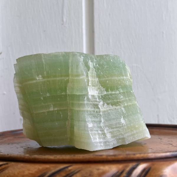 Pistachio calcite