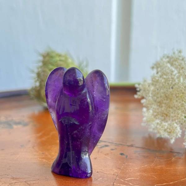 Amethyst angel