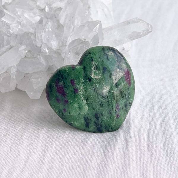 Ruby zoisite heart - Image 3