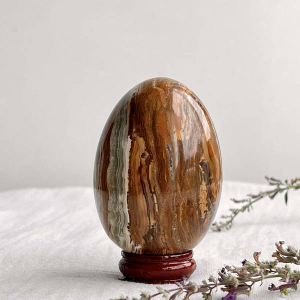 Banded calcite egg - Image 2
