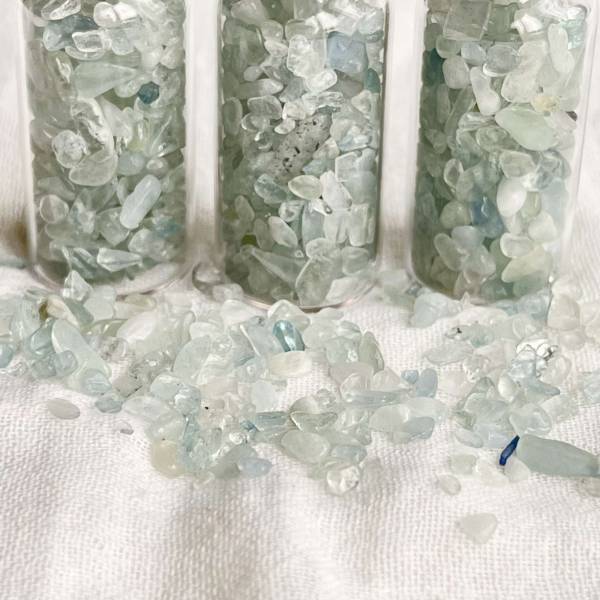 Aquamarine gem bottle - Image 4