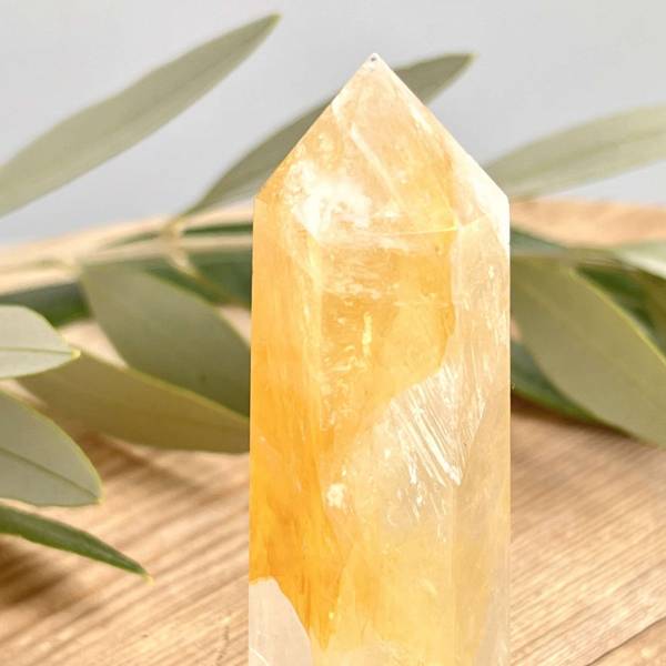 Golden quartz tower - Image 2