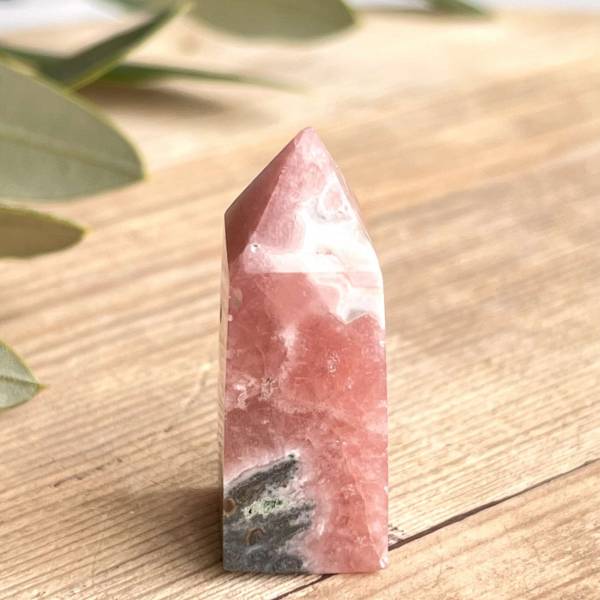 Rhodochrosite obelisk - Image 3