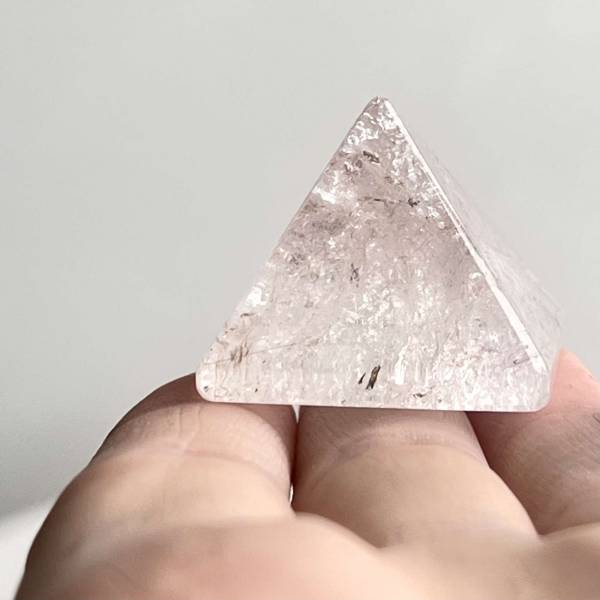 Quartz pyramid - Image 3