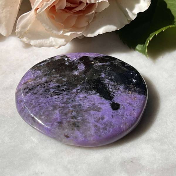 Charoite palmstone - Image 3