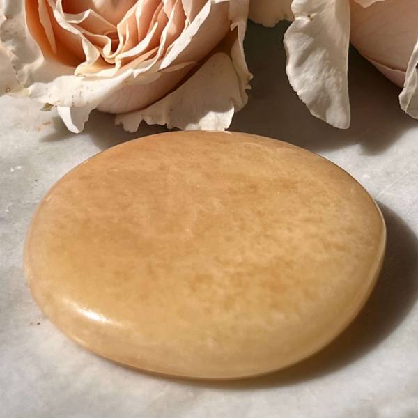 Orange calcite palmstone - Image 3