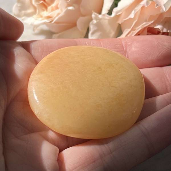 Orange calcite palmstone - Image 2
