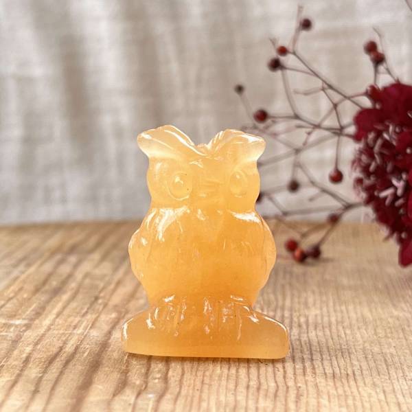 Orange calcite owl - Image 2