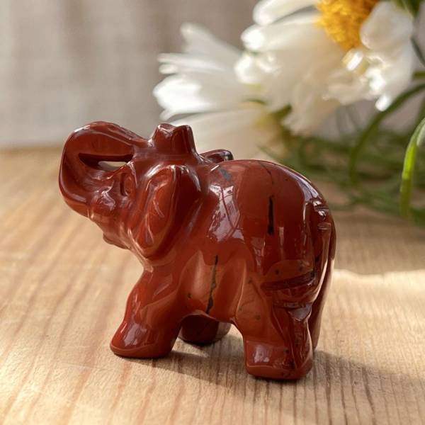 Red jasper elephant - Image 2