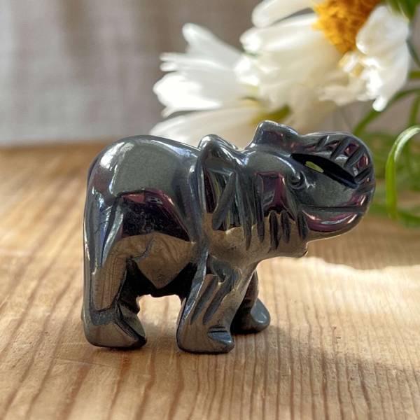 Hematite elephant - Image 3