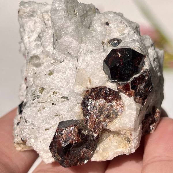 Spessartine garnet with mica - Image 5