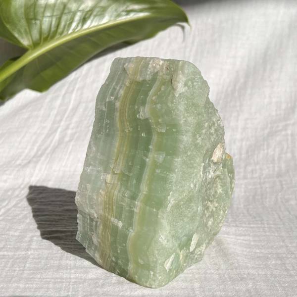 Pistachio calcite - Image 3