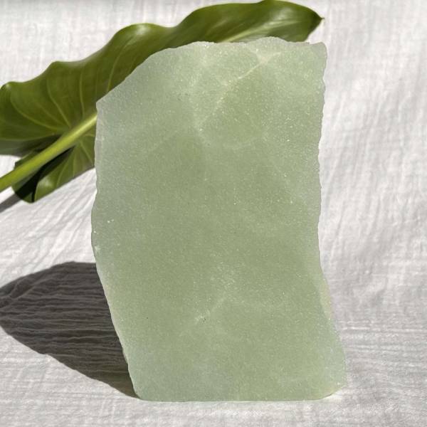 Pistachio calcite - Image 6