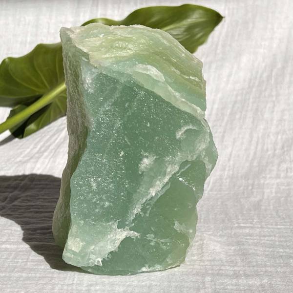 Pistachio calcite - Image 4